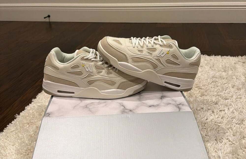 Watson North Star-06 Cream Sneakers Size 9.5